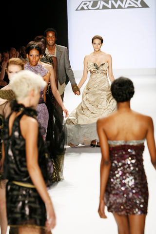 Illustration for article titled Project Runway Fashion Show: Jerell